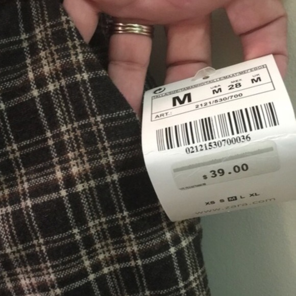 Just In🔹ZARA Basic Bermuda Shorts🔹NWT - Picture 4 of 5